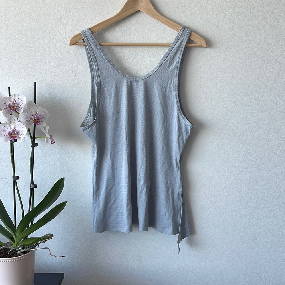 Athleta Max Out Side Tie Tank in striped slate grey Size Small